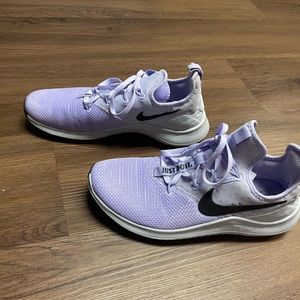 Women’s Sneakers